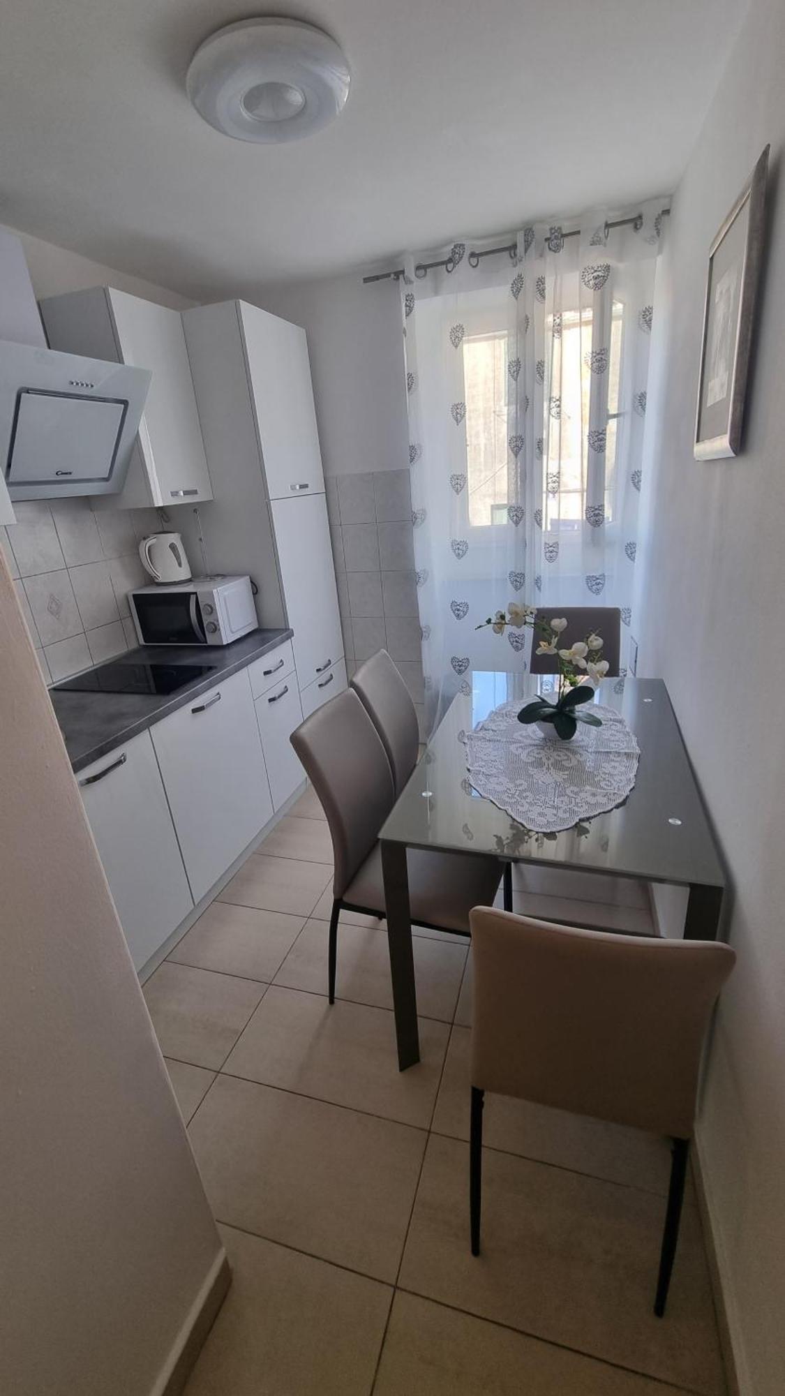Apartment Vestibul Inn Split Extérieur photo